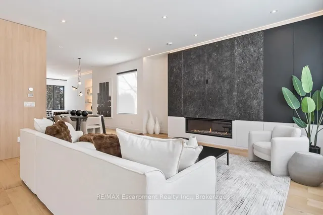 Additional image 19 of 1405 ACTON Cres