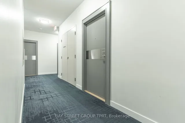 Additional image 4 of 33 Singer Crt Unit 2703