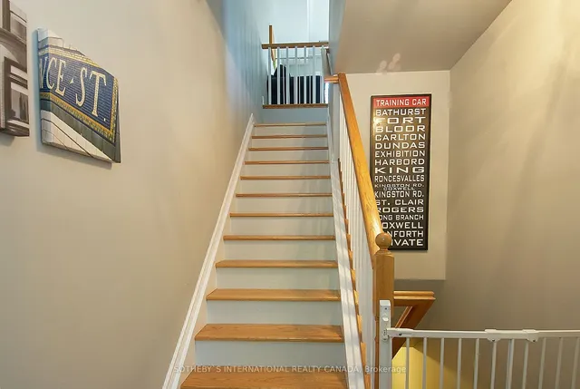 Additional image 6 of 1019B College St