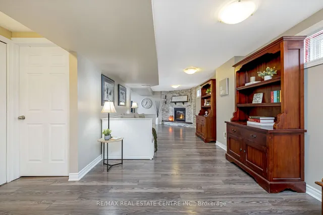 Additional image 33 of 244 Bousfield Cres