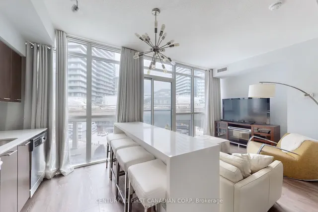 Additional image 20 of 169 Fort York Blvd Unit 519