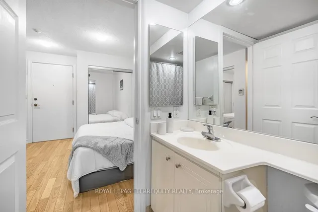 Additional image 7 of 270 Wellington St Unit 622