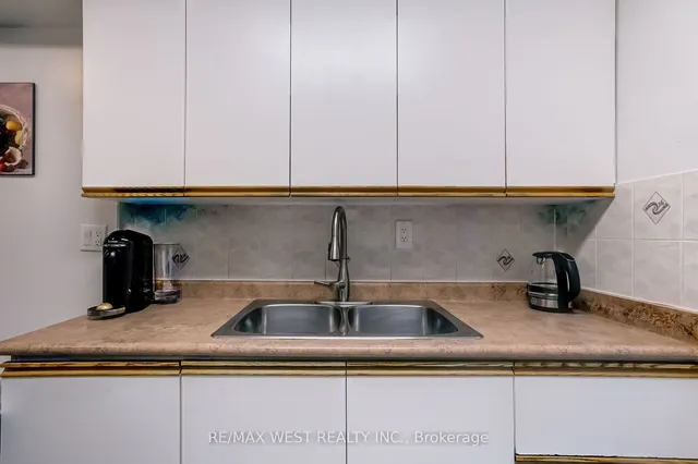 Additional image 17 of 340 Dixon Rd Unit 209