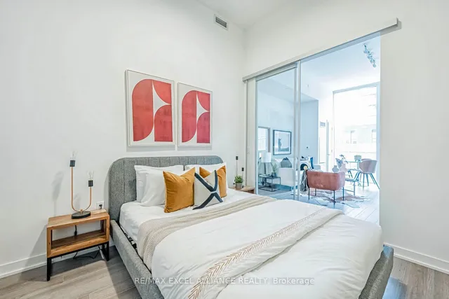 Additional image 32 of 357 King St Unit 503