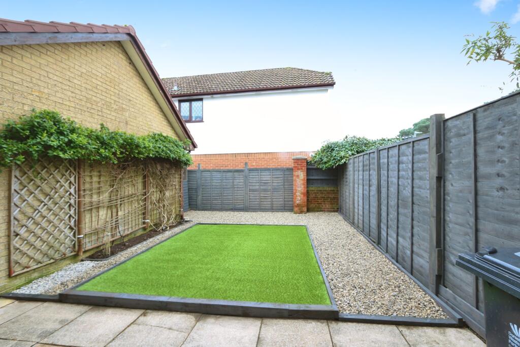 Additional image 4 of Larch Close, Wareham, BH20