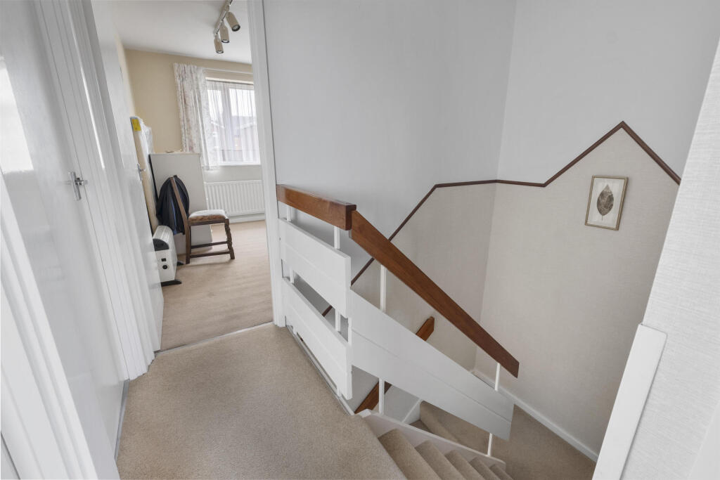 Additional image 11 of Kenyon Close, Bromsgrove. B60