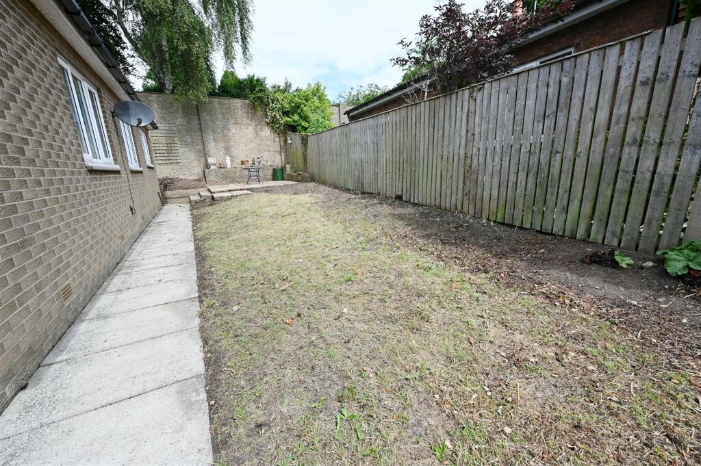 Additional image 18 of Silver Garth, Barton