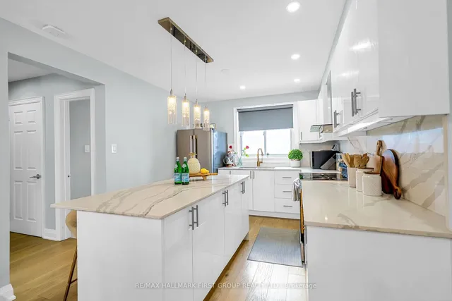 Additional image 12 of 451 Military Tr Unit 106