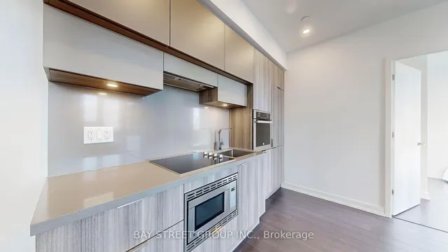 Additional image 11 of 39 Roehampton Ave Unit 2304