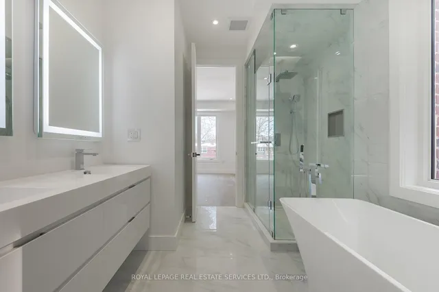 Additional image 19 of 241A Evelyn Ave