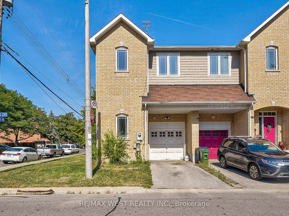 135 Homestead Rd, Toronto, ON M1E 3S1