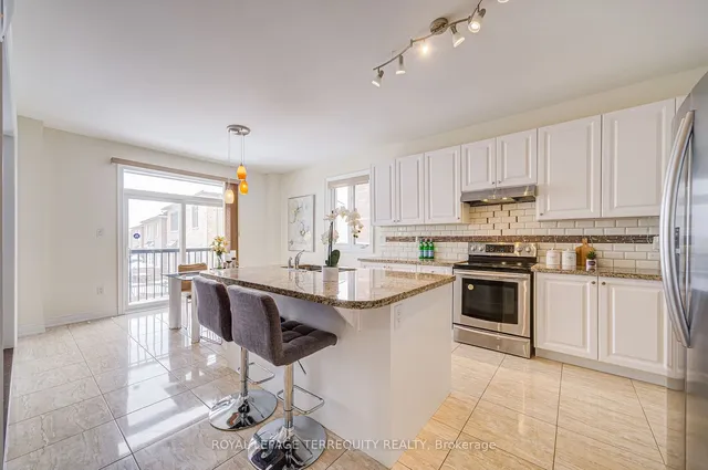 Additional image 16 of 32 Mistyglen Cres