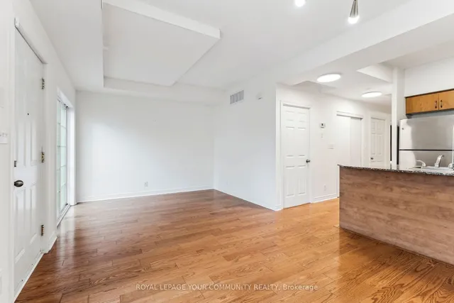 Additional image 10 of 207 Wellesley St Unit 103