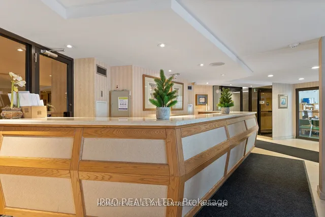 Additional image 5 of 3700 Kaneff Cres Unit 411