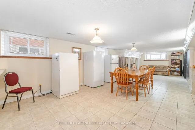 Additional image 35 of 60 Larchmere Ave