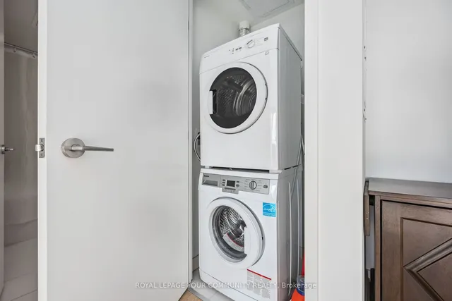 Additional image 18 of 60 Colborne St Unit 2104