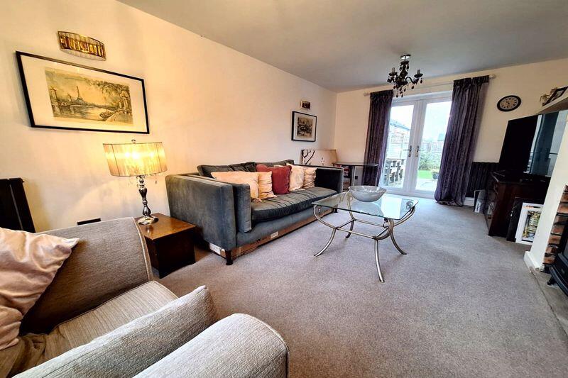 Additional image 7 of Locking Camp - NO CHAIN