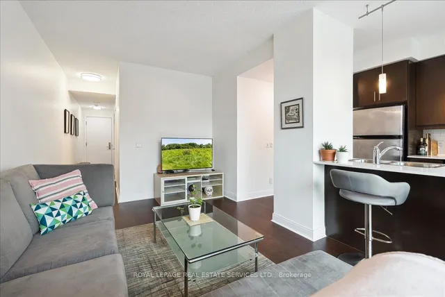 Additional image 11 of 38 The Esplanade Unit 807