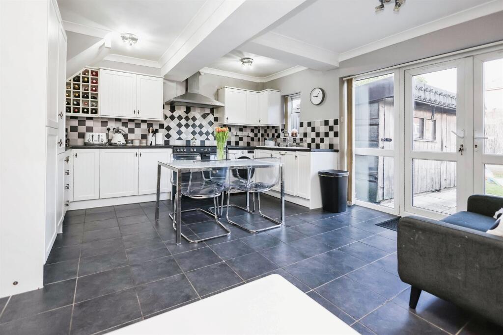 Additional image 18 of Woodfield Avenue, Cradley Heath