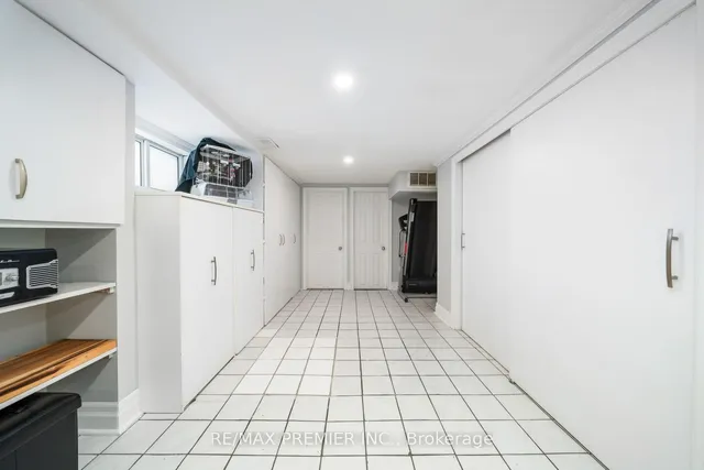 Additional image 34 of 891 Palmerston Ave
