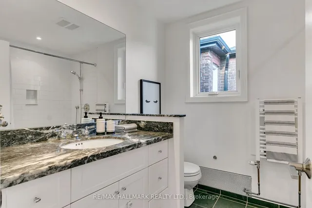 Additional image 21 of 223 Bain Ave