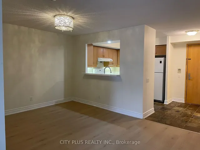 Additional image 4 of 123 Eglinton Ave Unit 1109