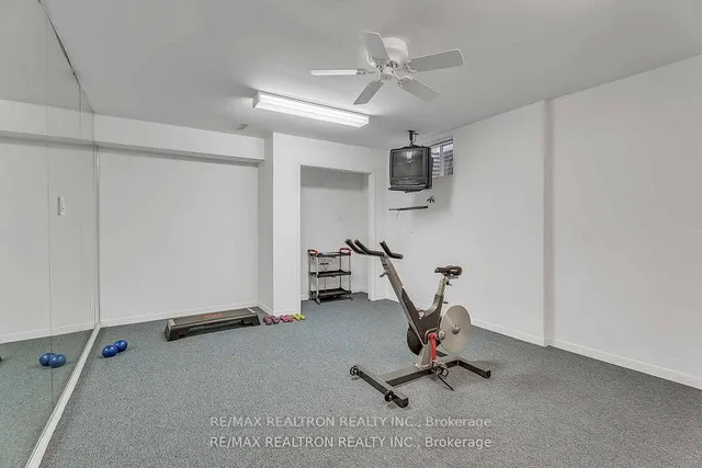 Additional image 38 of 47 Robinter Dr