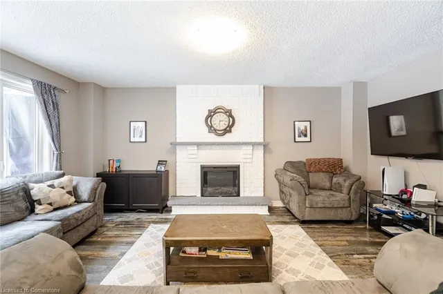 Additional image 14 of 20 Iris Cres