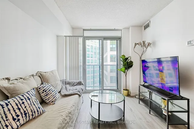 Additional image 9 of 20 Blue Jays Way Unit 1008