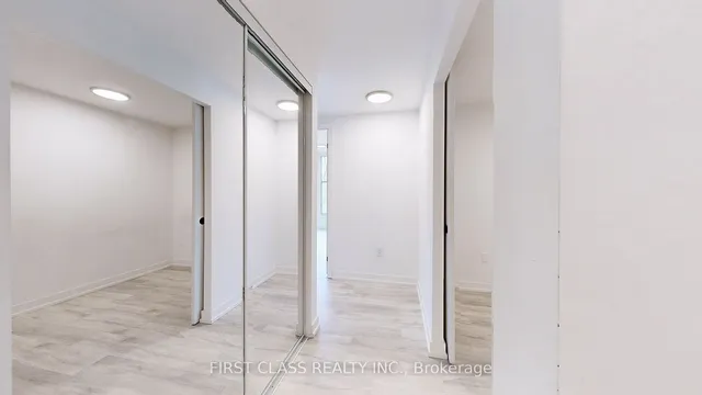 Additional image 29 of 2 Augusta Ave Unit 402