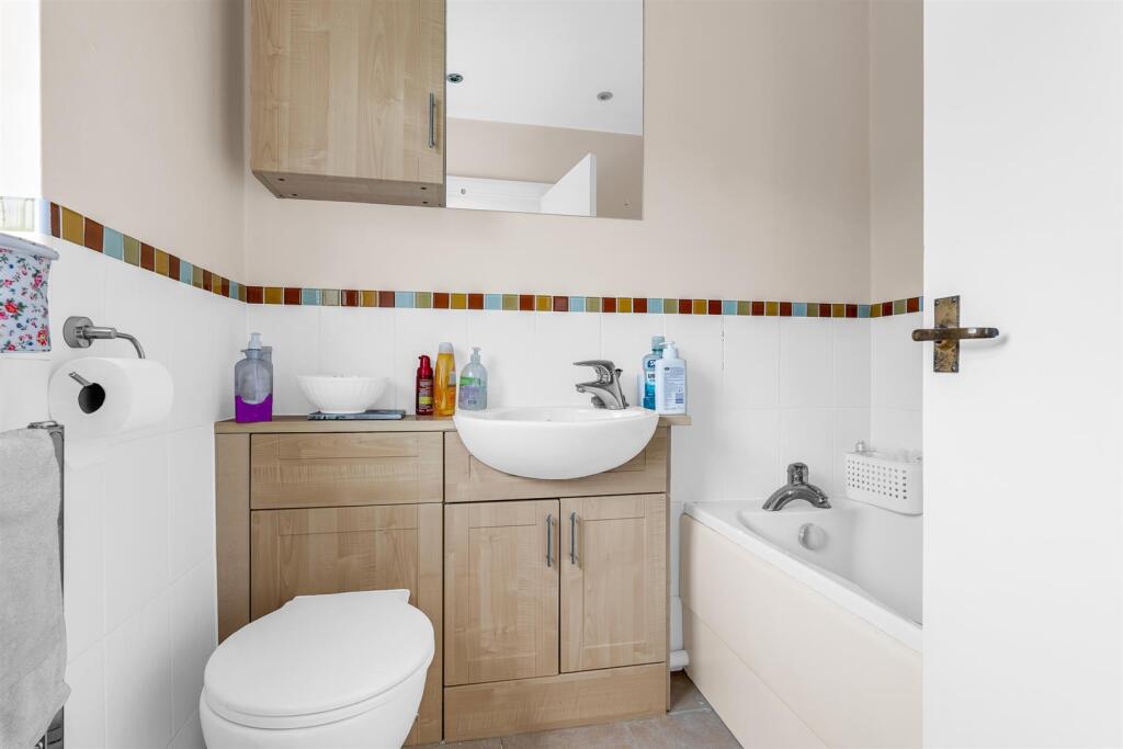 Additional image 23 of New Place, Welwyn