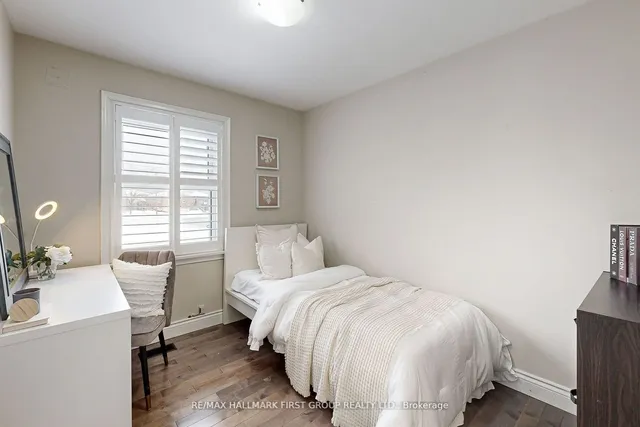 Additional image 18 of 43 Benlight Cres