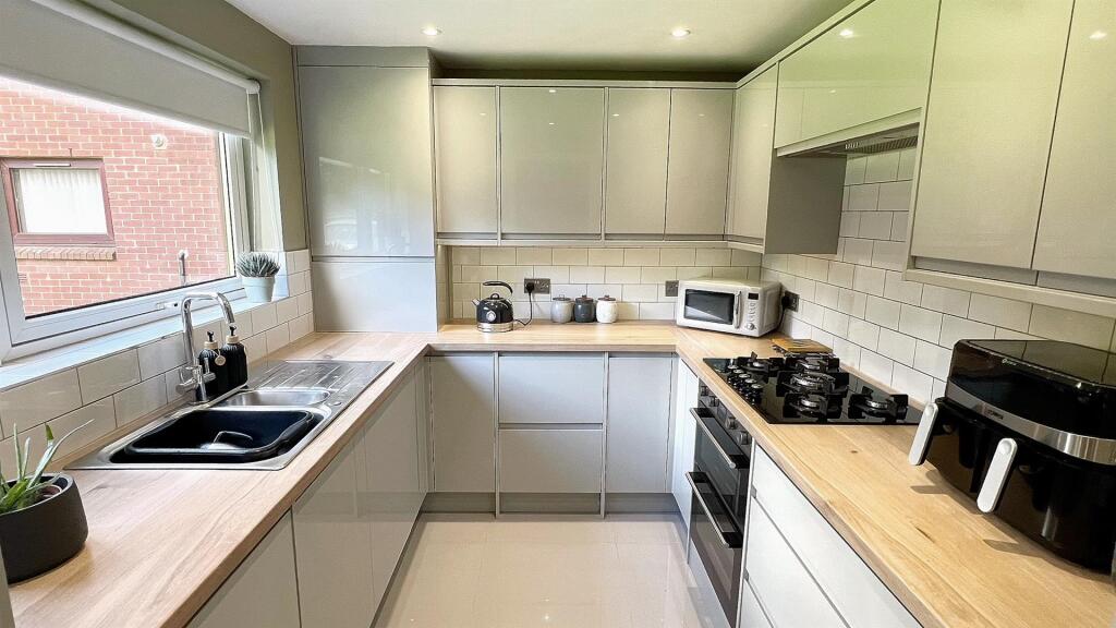 Additional image 6 of 1 Sycamore Court, 12 Bowlas Avenue, Four Oaks, Sutton Coldfield