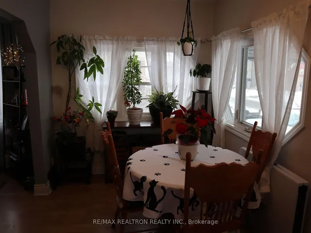 Additional image 10 of 153 Pitt Ave