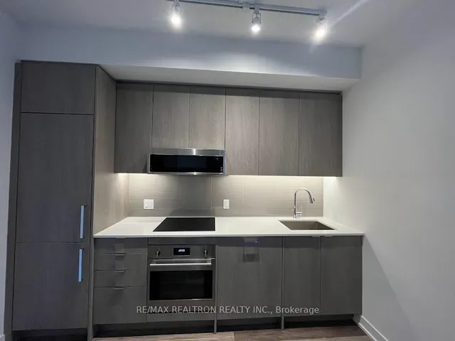 Additional image 5 of 250 Lawrence Ave Unit 701