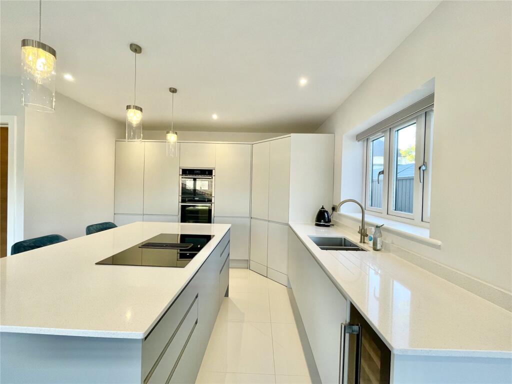 Additional image 7 of Chewton Way, Highcliffe On Sea, Christchurch, Dorset, BH23