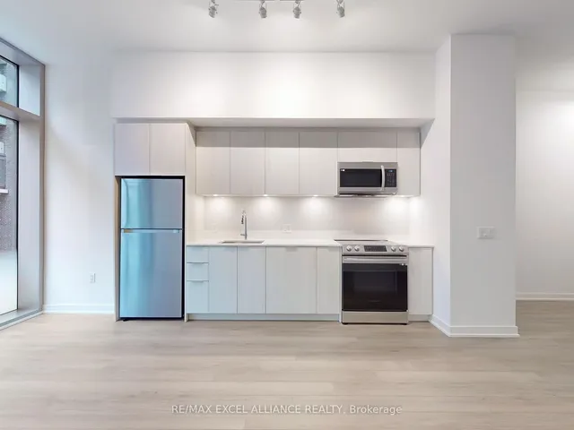 Additional image 10 of 357 King St Unit 204