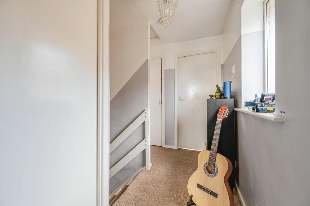 Additional image 9 of 42, Roach, Tamworth