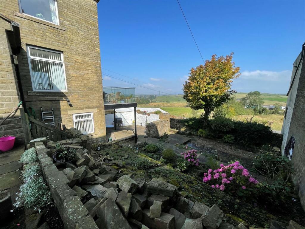 Additional image 31 of School Ridge, Thornton, Bradford