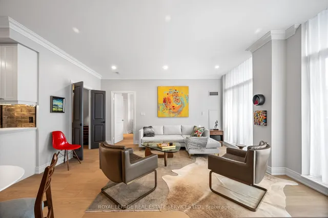 Additional image 10 of 25 Earlington Ave Unit #422
