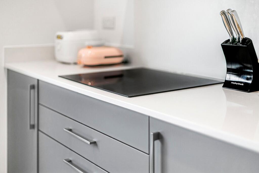 Additional image 14 of Great North Road, Hatfield, AL9