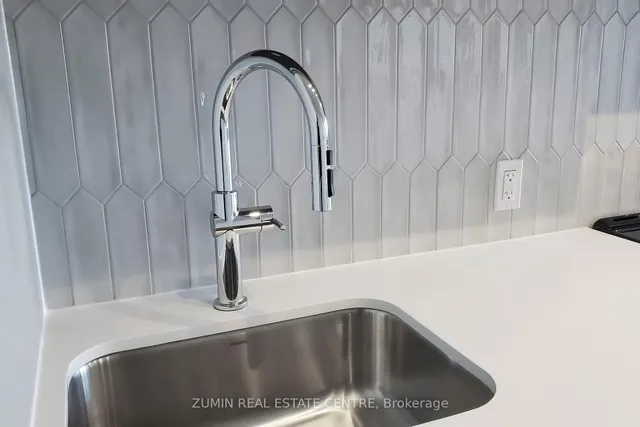 Additional image 12 of 395 Dundas St Unit 241