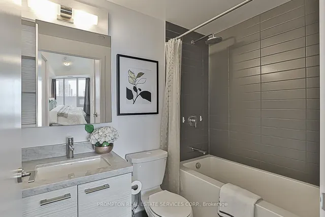 Additional image 21 of 2221 YONGE St Unit 2203