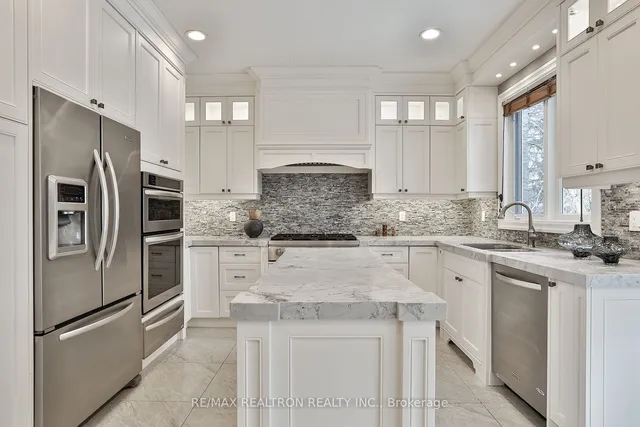 Additional image 20 of 243 Dunview Ave