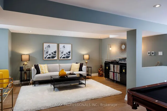 Additional image 29 of 80 Haliburton Ave