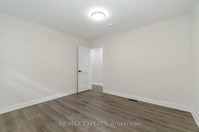 Additional image 23 of 154 Sheldon Ave