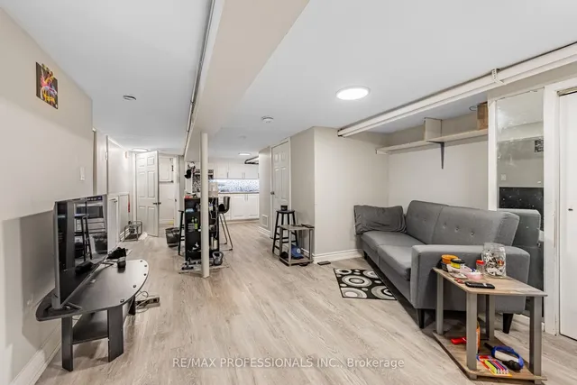 Additional image 21 of 118 Holland Park Ave