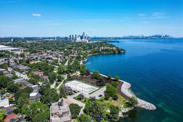 Additional image 39 of 32 Third St