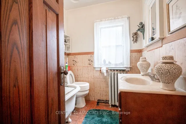 Additional image 26 of 634 Runnymede Rd