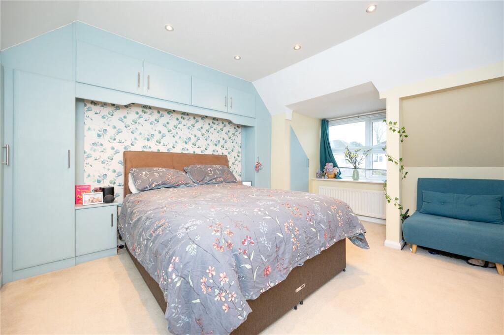 Additional image 6 of Mount Drive, Park Street, St. Albans, Hertfordshire